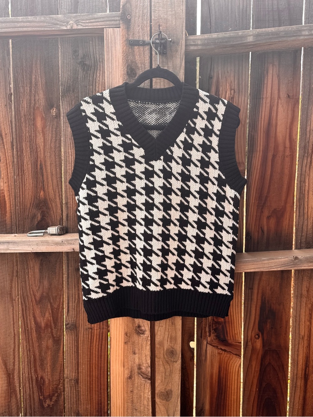 Black & White Houndstooth V-Neck Sweater Vest